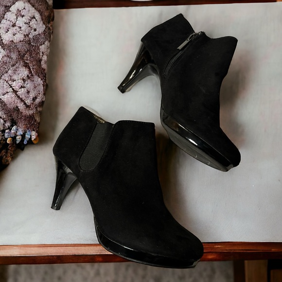Bandolino Shoes - ♥️Bandolino Black Suede Ankle Boots Size 9.5